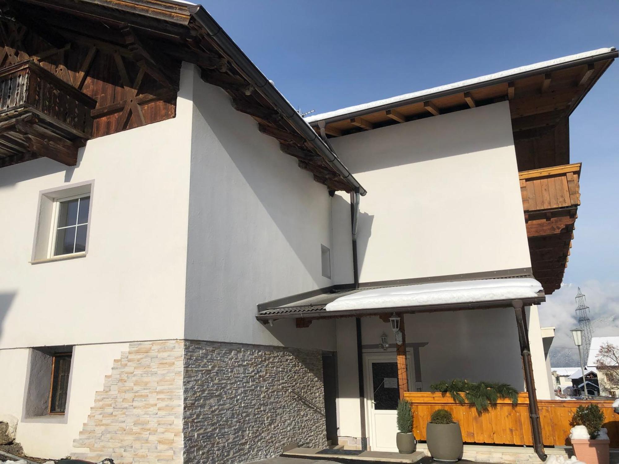 Landhaus Gruenfelder Oberperfuss Exterior photo